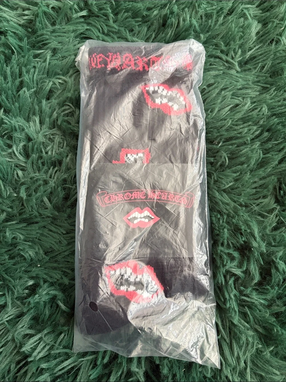 Black And Pink Chrome Heart Socks